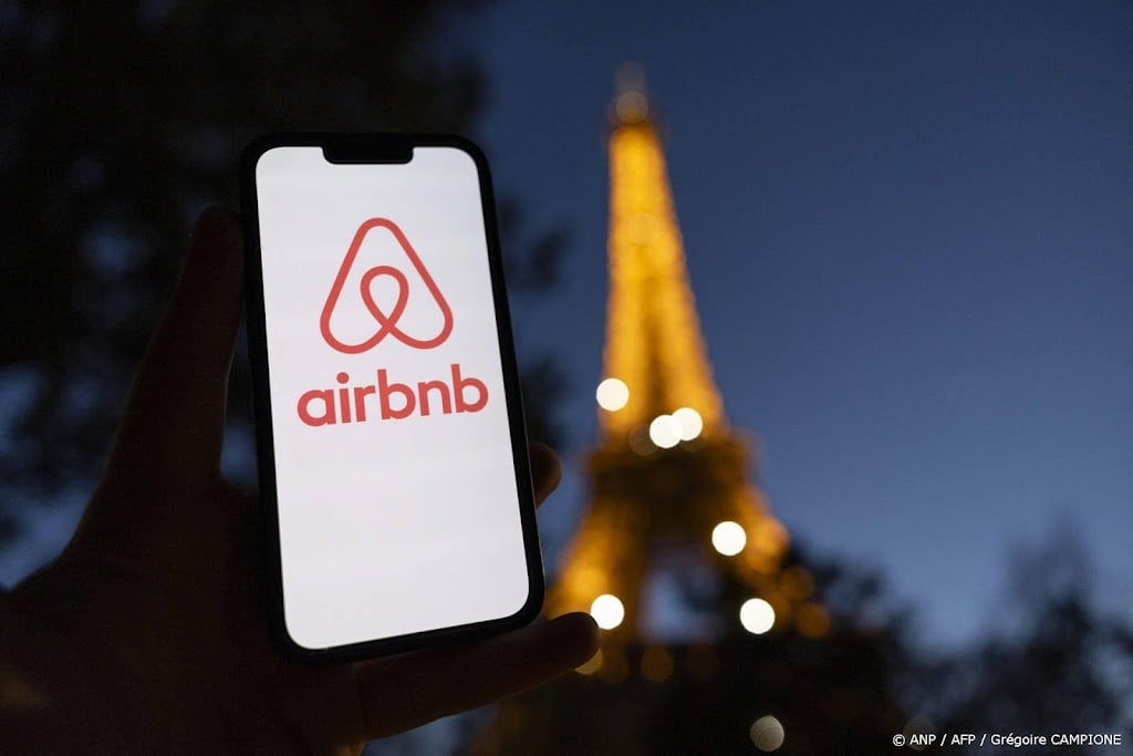 Airbnb verhoogt omzetverwachting opnieuw door hoge reisvraag