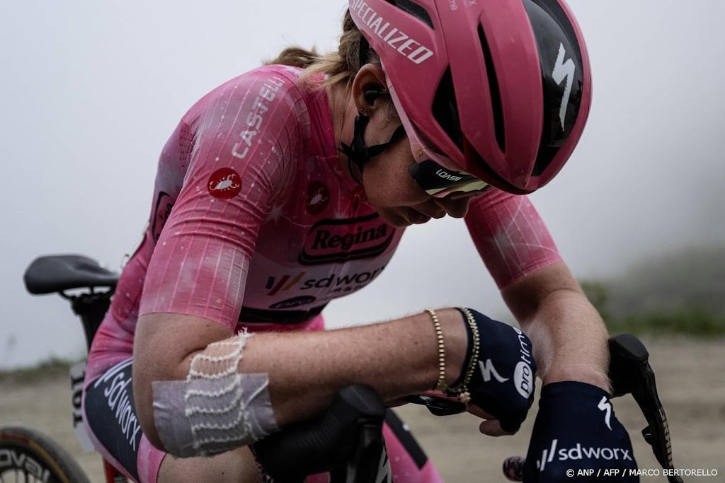 Van der Breggen niet meer van start in zevende etappe Tour