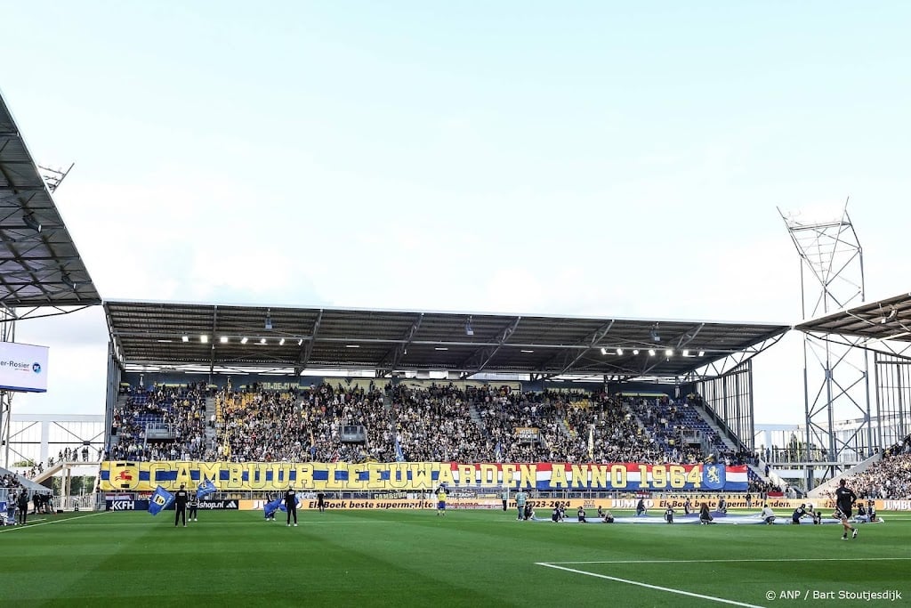 Eredivisieseizoen van start gegaan in stadion Leeuwarden