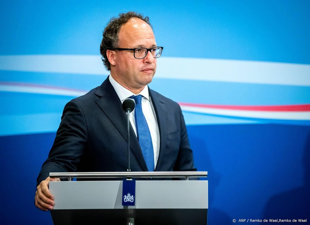 'Kabinet moet met fonds komen voor werknemer in thuisquarantaine'