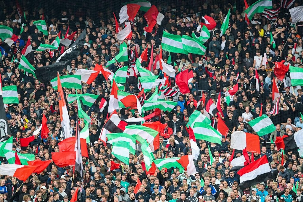 Nederlandse voetbalclubs zoeken duidelijkheid over meenemen fans