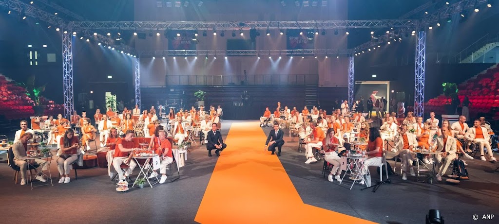 Goudenmedaillewinnaars Paralympische Spelen geridderd