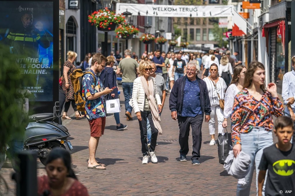 Drukte in winkelstraat met bijna kwart gestegen sinds april