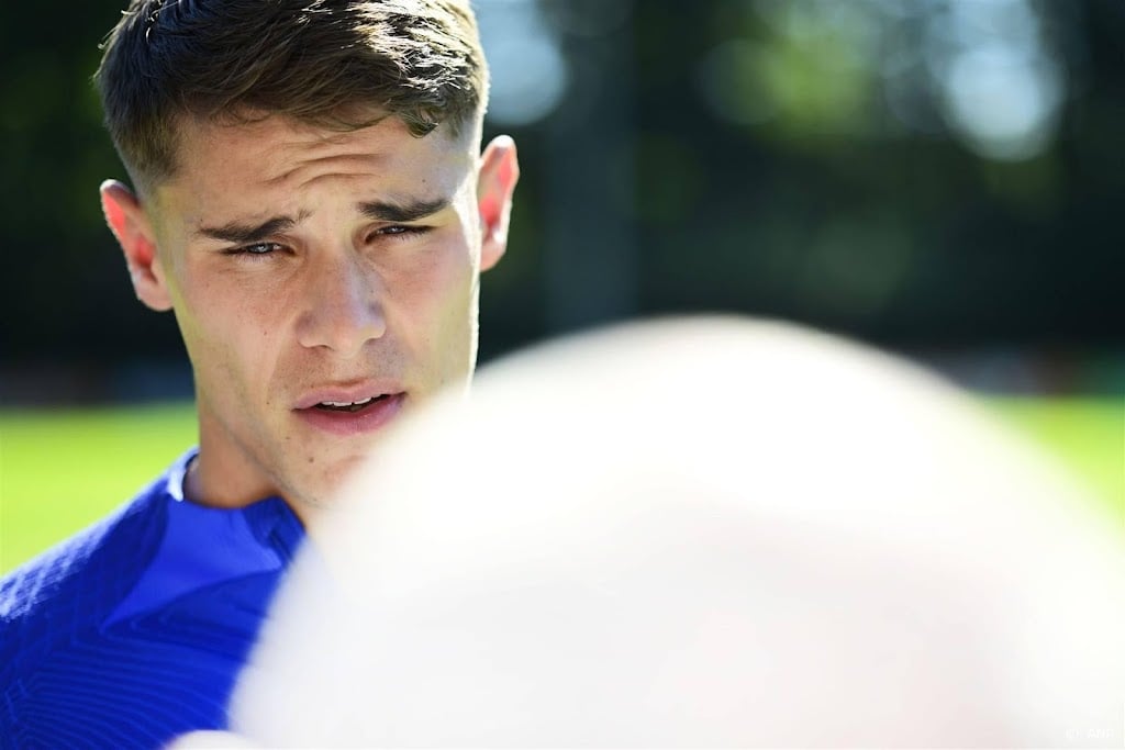 Debutanten Van de Ven en Maatsen tegen Griekenland op tribune