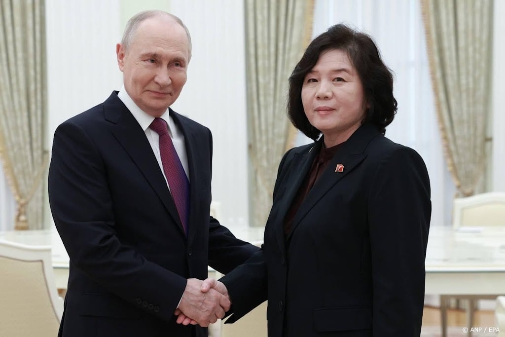 Eerste verkeersbrug tussen Noord-Korea en Rusland geopend