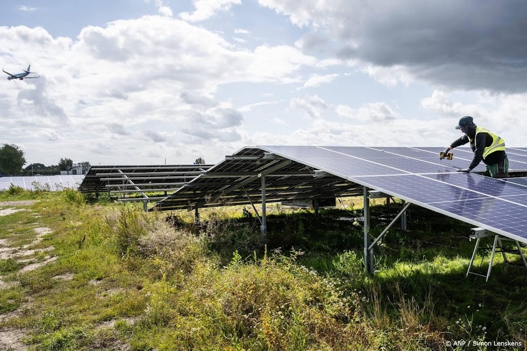 Zonne-energie in Nederland groeit minder hard, meldt RVO