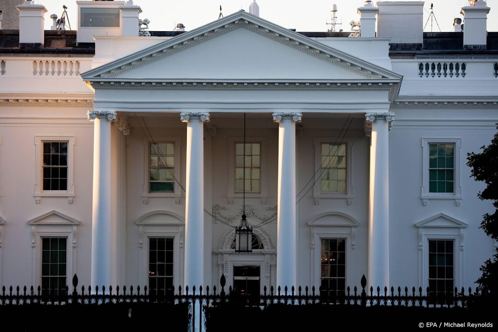 Trump terug in zijn Oval Office