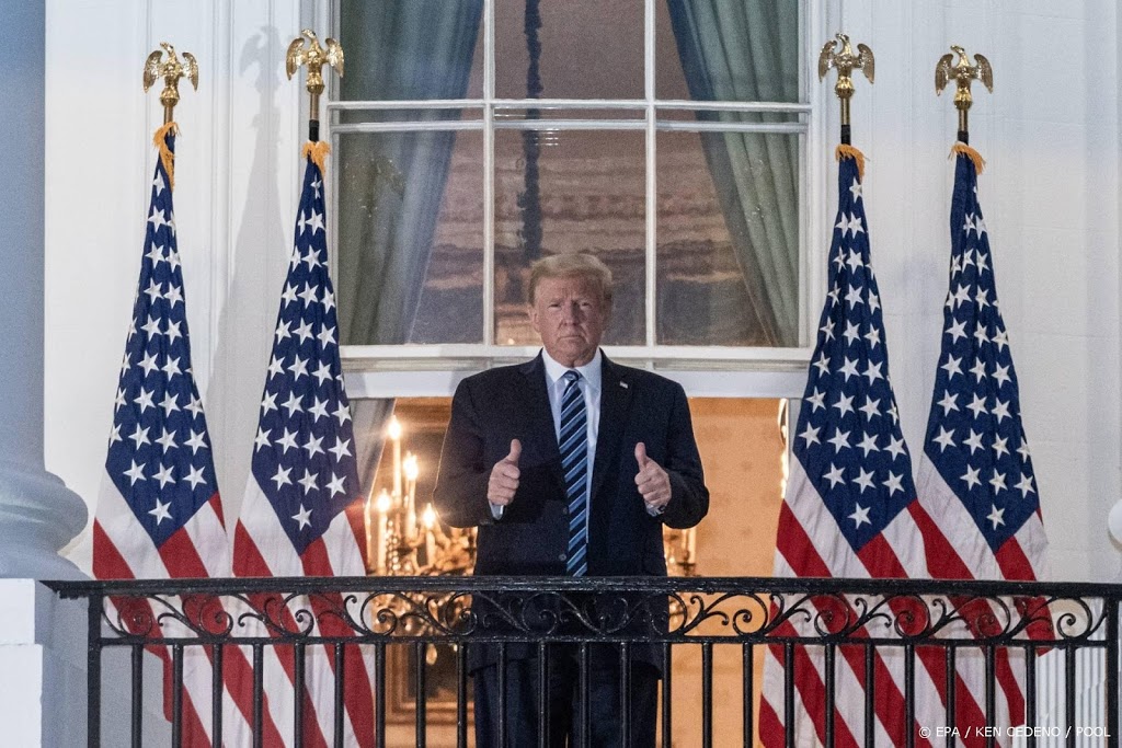 Arts Witte Huis: Trump al ruim 24 uur zonder symptomen