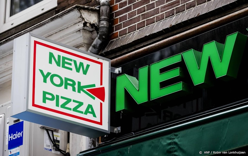 New York Pizza koopt twee Duitse pizzaketens