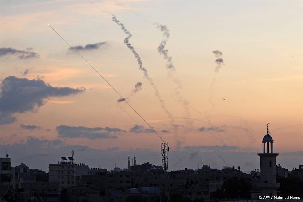 Hamas toont drie krijgsgevangenen in video na aanval op Israël