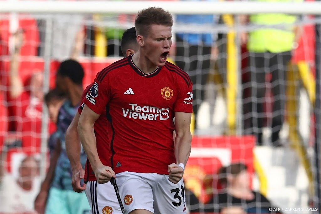 Schot McTominay redt Ten Hag met twee treffers in blessuretijd