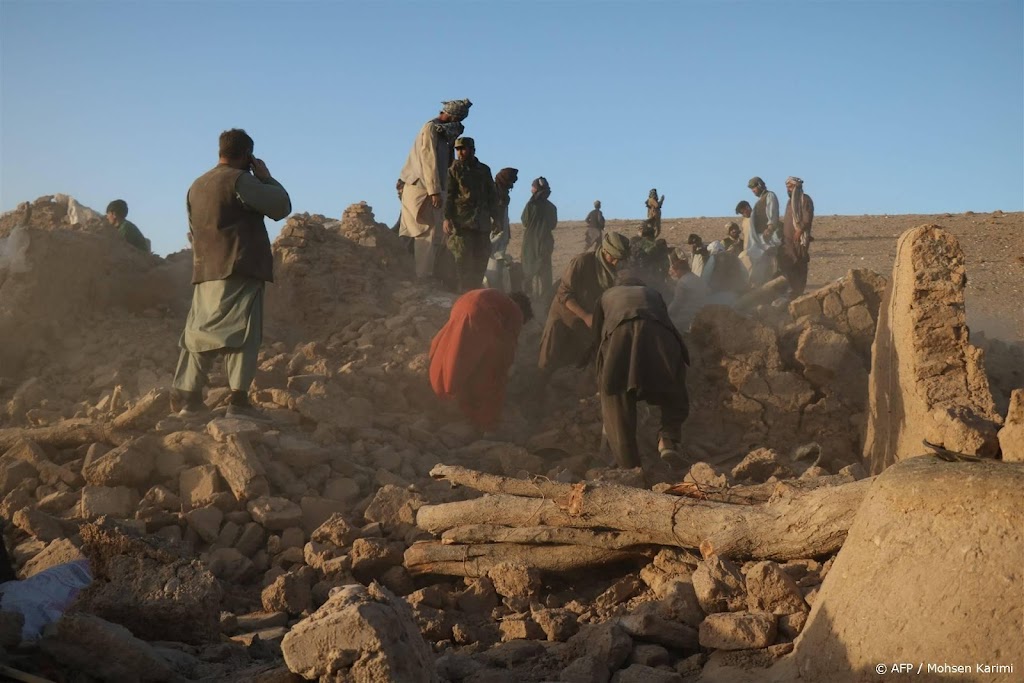 Zeker 100 doden door aardbevingen Afghanistan, vrees voor meer