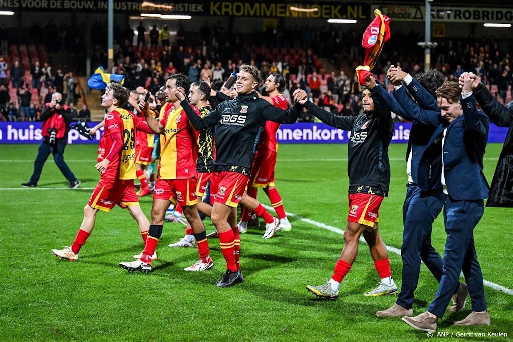 Go Ahead blijft foutloos in eigen stadion met zege op Heracles