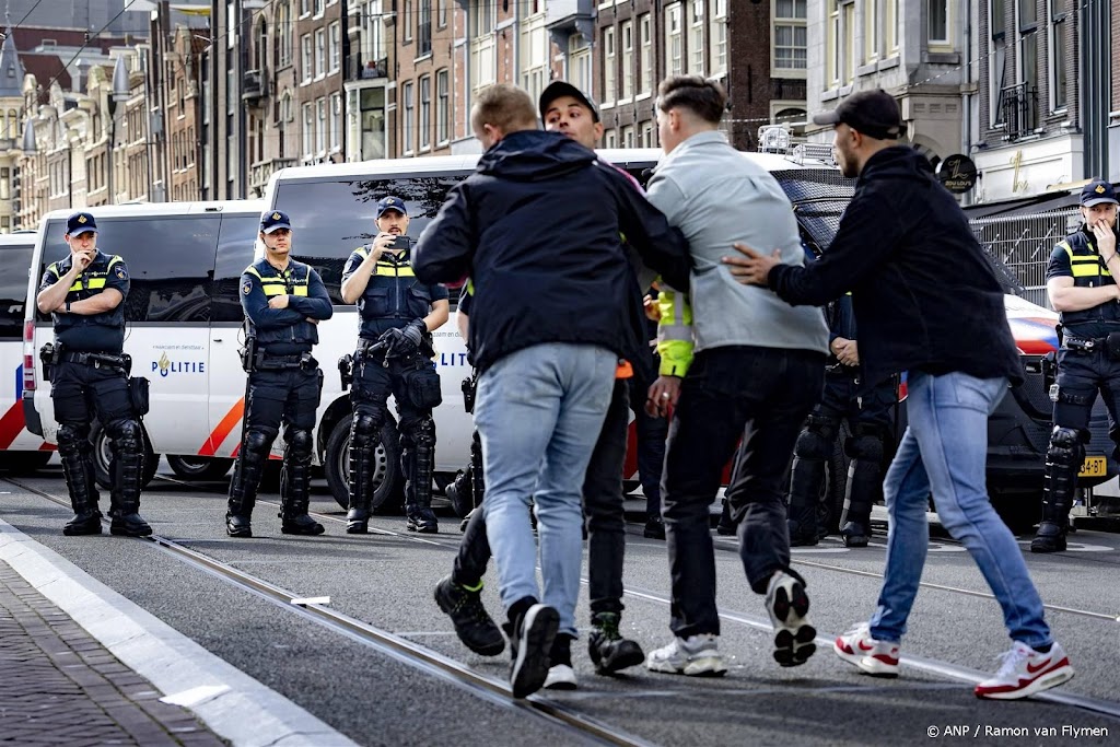 Pro-Palestijnse demonstranten aangehouden in Amsterdam