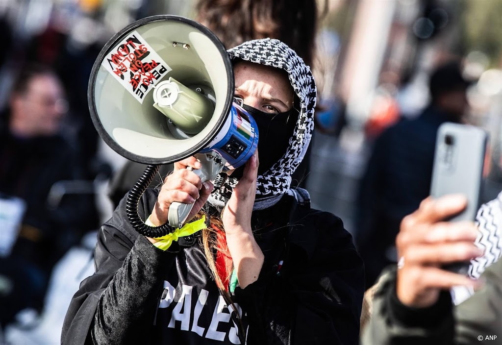 Pro-Palestijnse sit-ins op meerdere stations