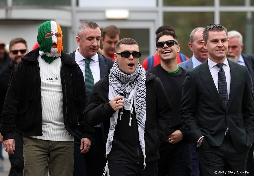 Aanklager in beroep tegen besluit in terreurzaak Kneecap-rapper