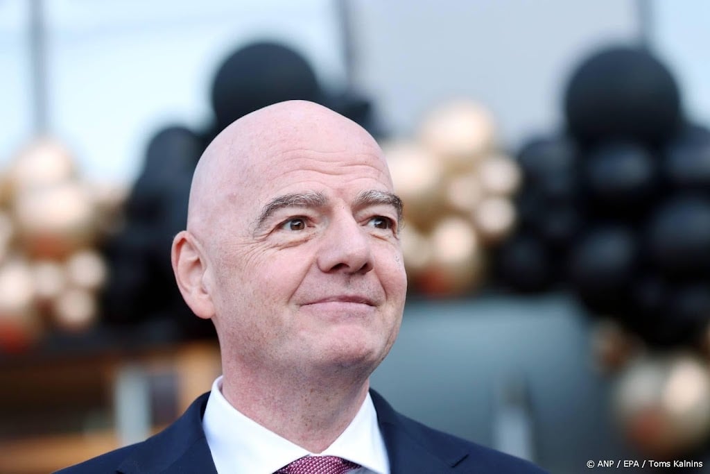 Zwitserse oud-voetballer Vega wil het opnemen tegen Infantino
