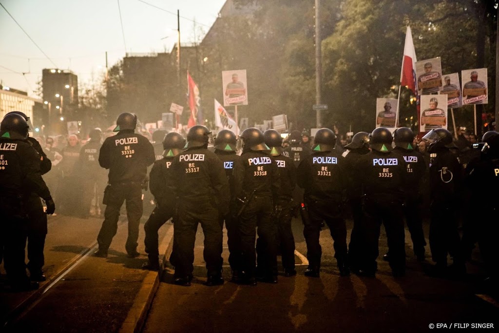 Protest in Leipzig tegen coronabeperkingen loopt uit de hand