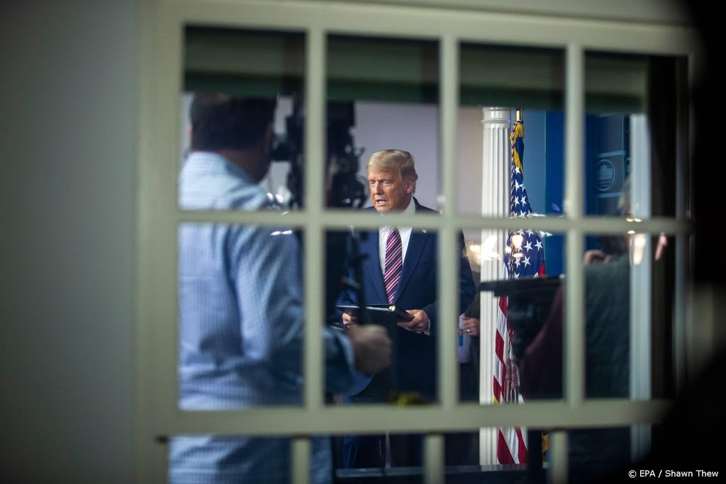 Trump terug in het Witte Huis na nederlaag
