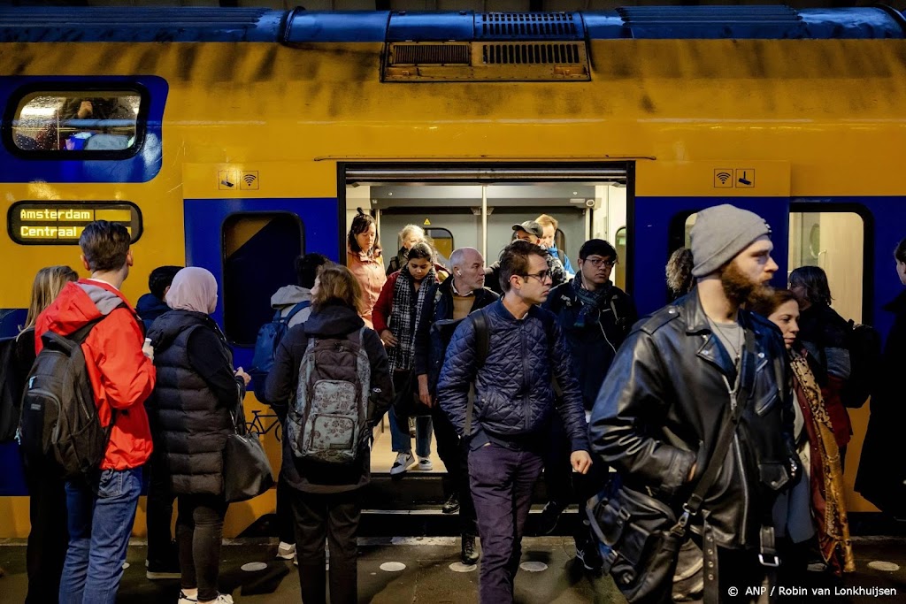 NS: soepele ochtendspits op eerste dag aangepaste dienstregeling