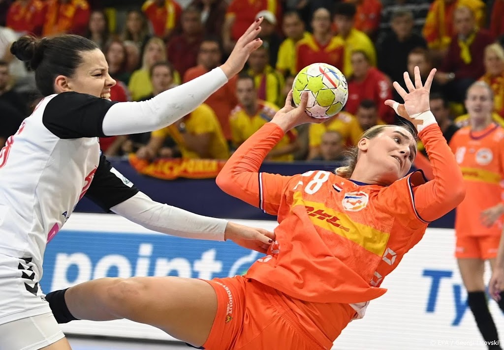 Handbalsters veel te sterk voor Noord-Macedonië op EK: 30-15