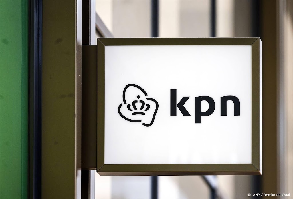 KPN daalt in vlakke AEX na investeringsplannen