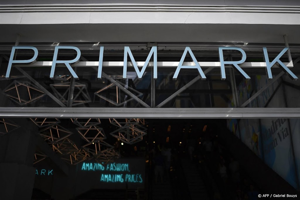 Moederbedrijf Primark verwacht meer winst door lagere kosten