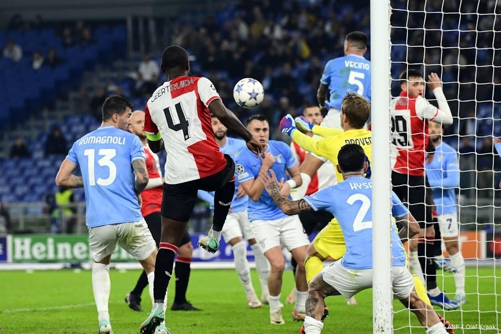 Feyenoord verliest uitwedstrijd tegen Lazio in Champions League