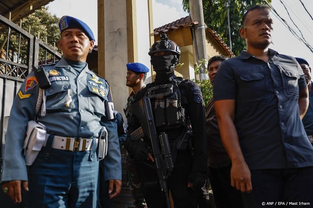 Tientallen gewonden bij explosie in Jakarta