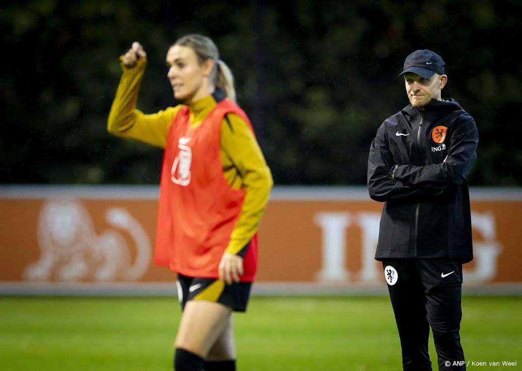 Voetbalsters oefenen tegen Portugal en Zuid-Korea