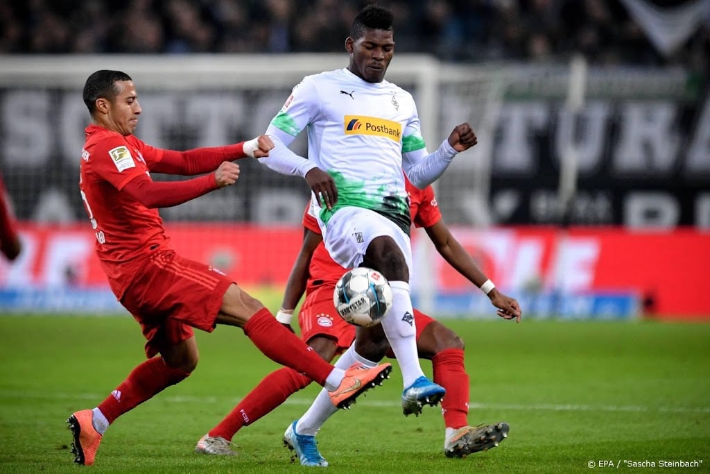 Gladbach zet Bayern op grotere achterstand