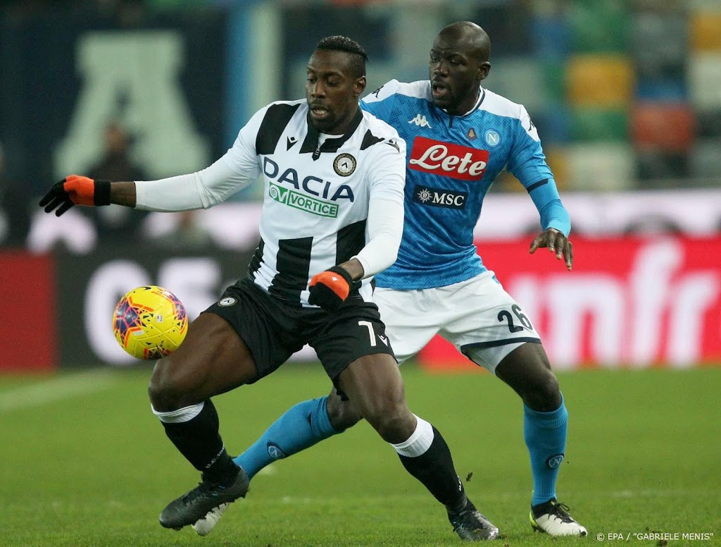 Napoli sukkelt door in Serie A