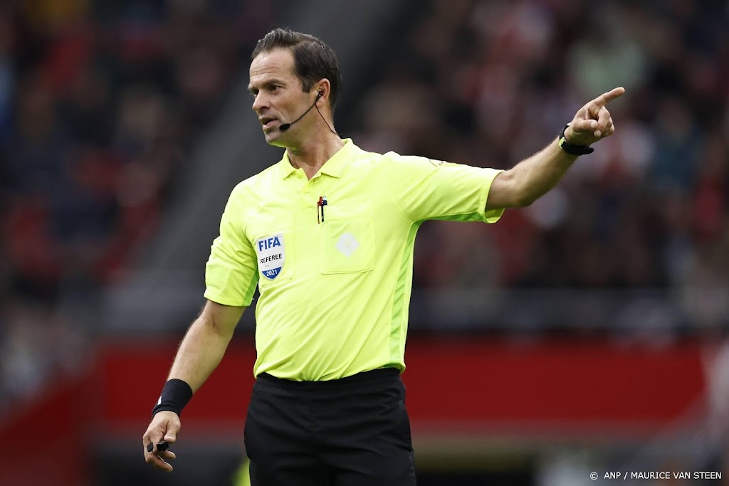 KNVB wijst scheidsrechter Nijhuis aan voor Ajax - AZ
