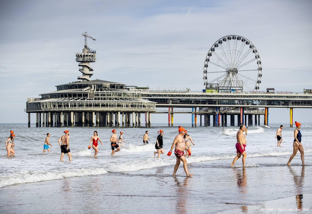 Estafetteloop van ruim 200 kilometer voor nieuwjaarsduik