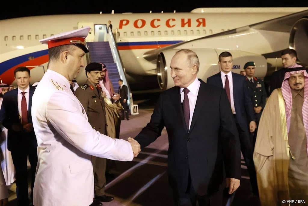 Poetin en Saudische kroonprins roepen op tot steunen OPEC-deal