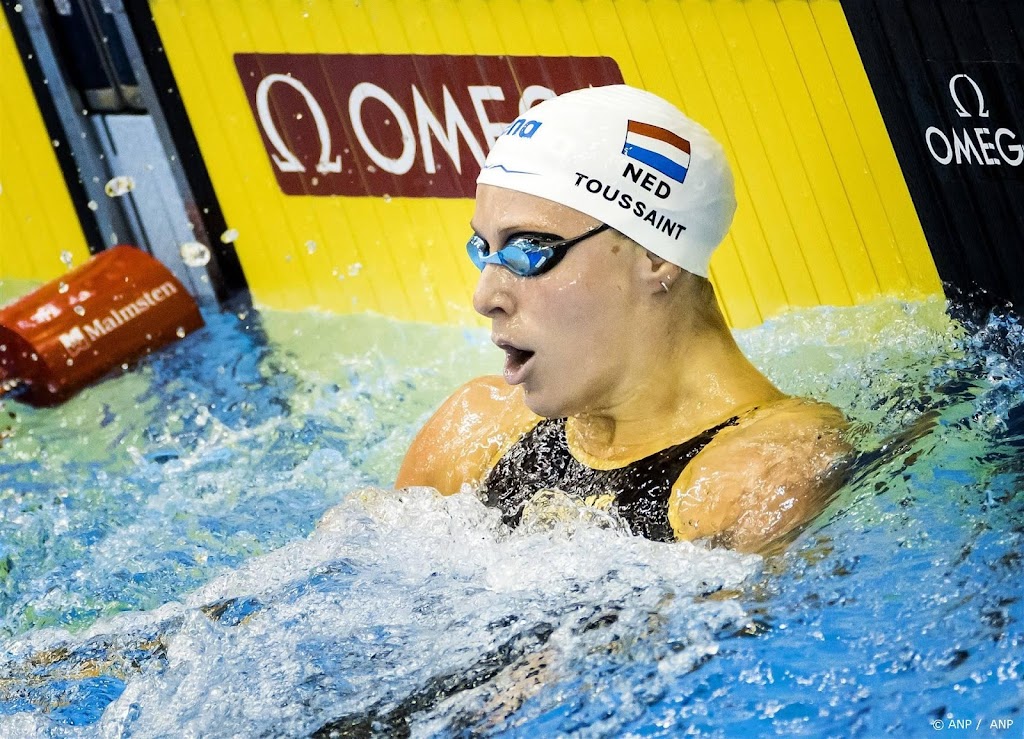 Toussaint grijpt op EK kortebaan naast medaille op 200 meter rug
