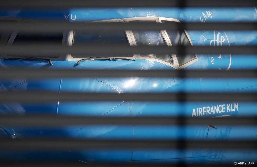 Air France-KLM eindigt lager op terughoudend Damrak