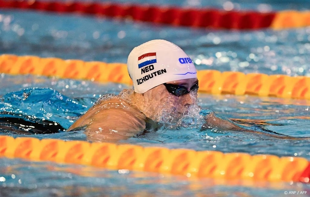 Schouten op EK met Nederlands record naar finale 200 meter school