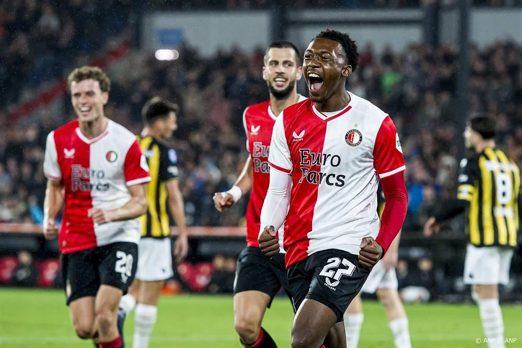Eerste basisplaats Milambo bij Feyenoord, Stengs ontbreekt