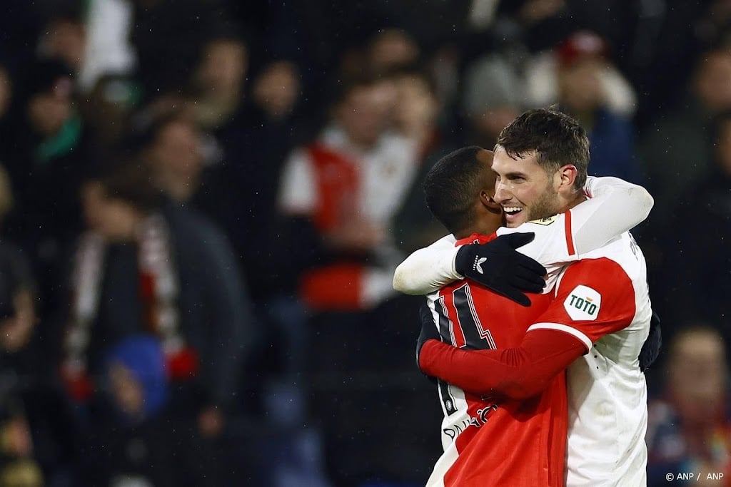 Giménez voorkomt in blessuretijd nieuw puntenverlies Feyenoord