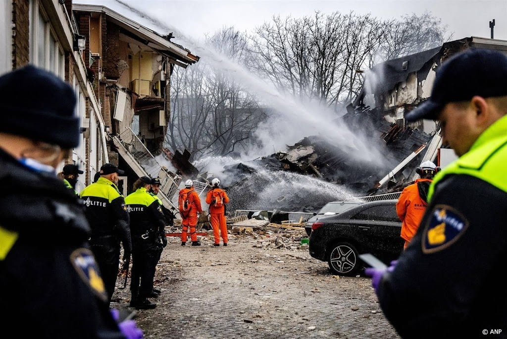Politie zoekt auto die kort na explosie Den Haag hard wegreed