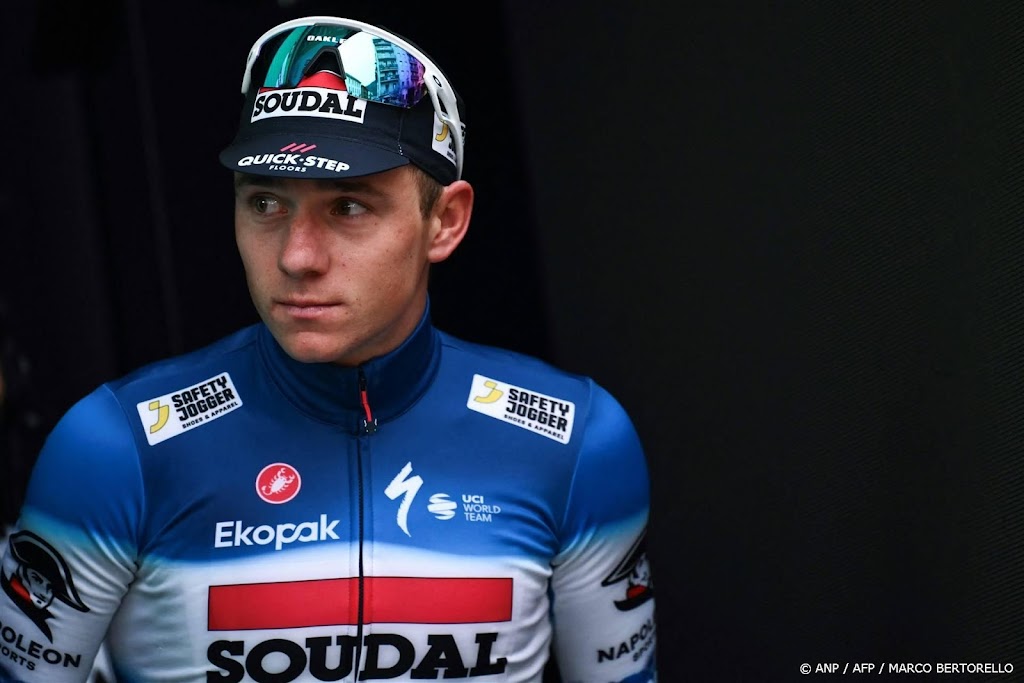 Wielrenner Evenepoel mag over acht weken weer trainen