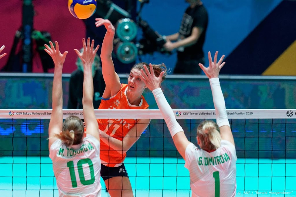 Volleybalsters naar halve finales OKT na zege op Bulgarije