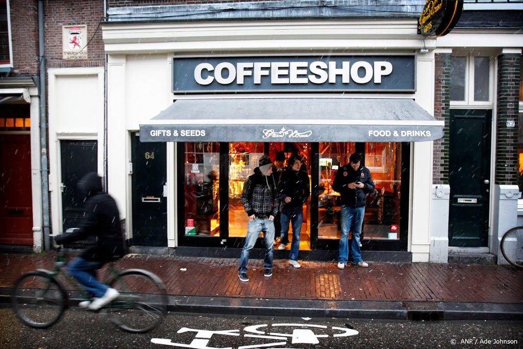 Amsterdam wil buitenlandse toerist weren uit coffeeshops