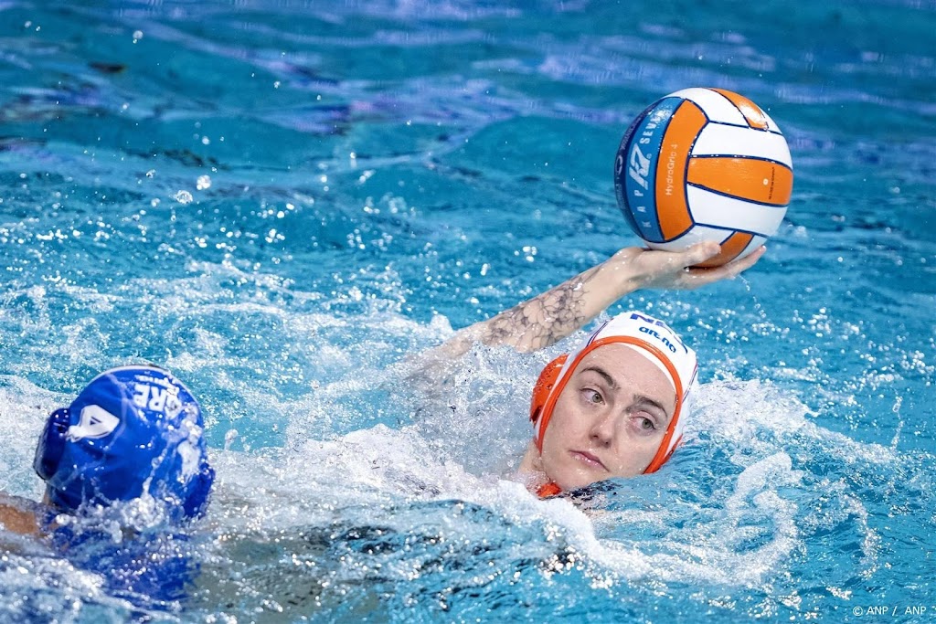 Waterpolosters treffen Groot-Brittannië in kwartfinales op EK
