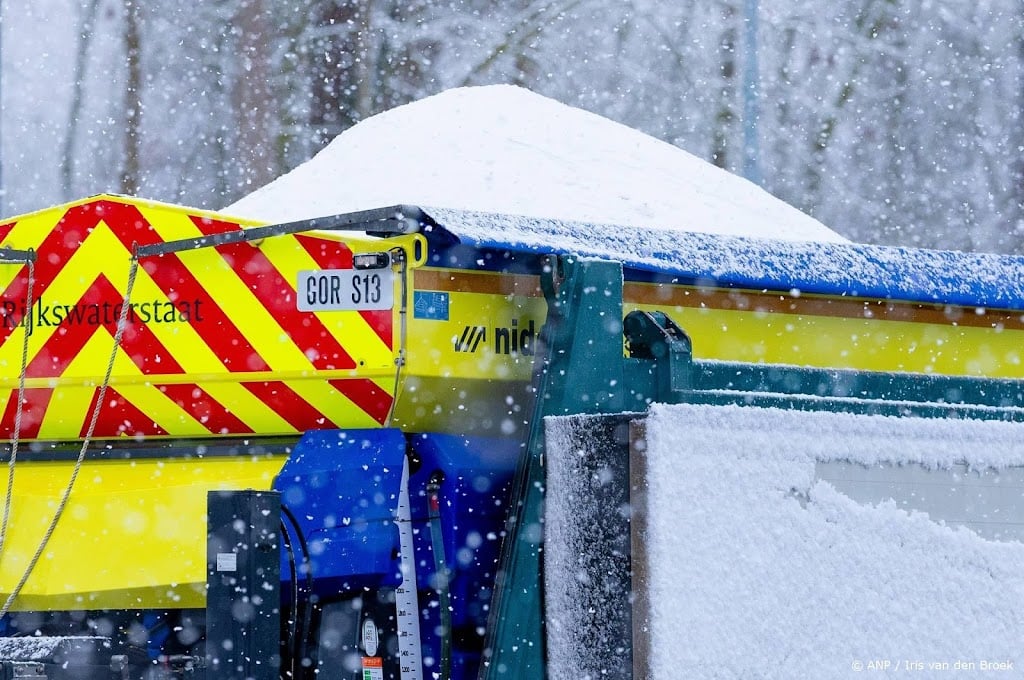 Rijkswaterstaat strooide al 2,5 keer zoveel zout als vorig jaar