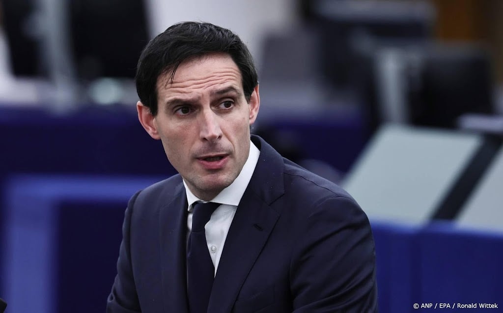 Hoekstra betreurt Amerikaanse terugtrekking uit VN-klimaatverdrag