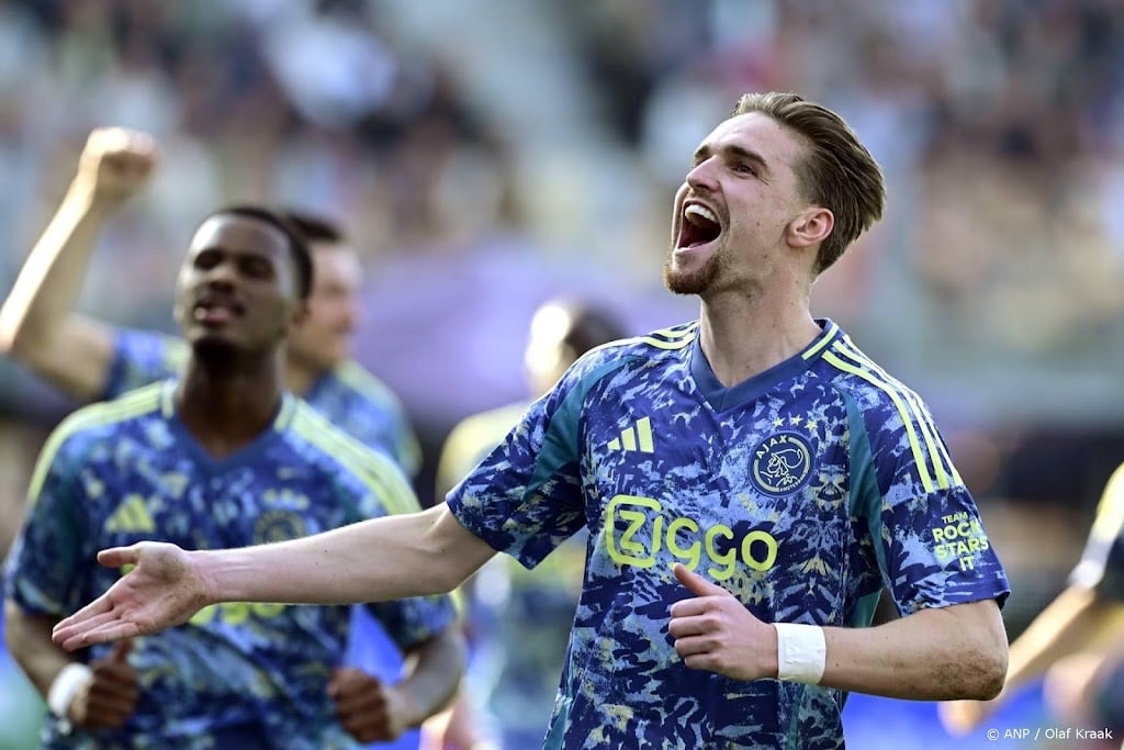 Taylor verlaat Ajax na ruim vijftien jaar voor Lazio