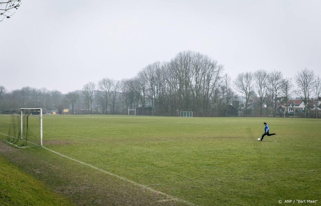 Belgische voetbalbond schrapt zondag profduels wegens storm