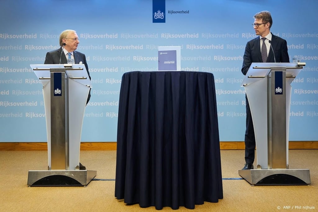 Commissie-Joustra: kijk ook kritisch naar draagmoederschap